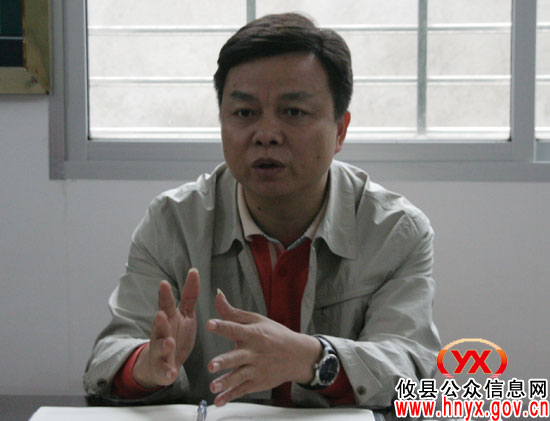 胡湘之一行到大同桥镇、新市镇督查春耕生产、春季造林和水利建设工作