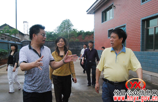 省知识产权局副局长邹民生考察攸县知识产权工作