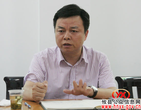 胡湘之到联星街道办事处视察指导工作