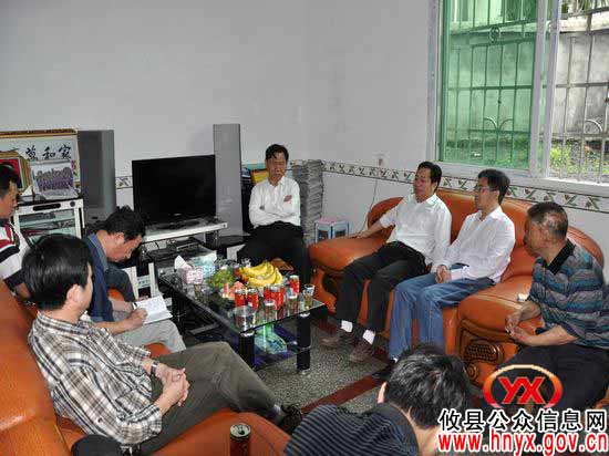 市人大常委会副主任王建之深入攸县丫江桥镇严良村调研指导工作