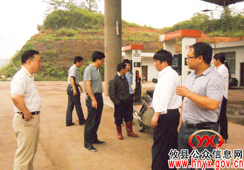 攸县酒埠江镇深化“城乡同治” 大力开展摩托车规劝活动