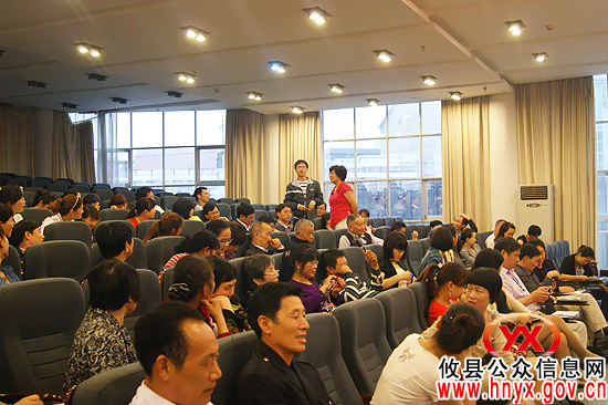 北京教授姬丙英来攸县巡讲　授课“如何进行家庭教育”
