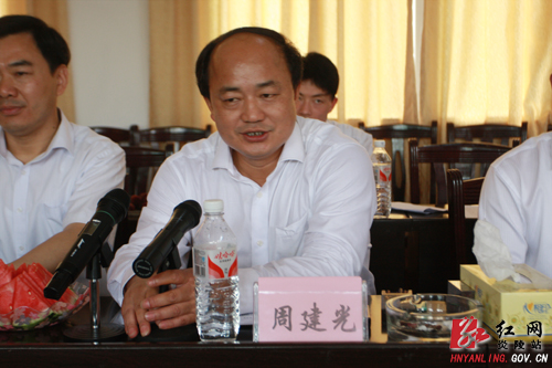 走进基层＂接地气＂ 服务百姓惠民生