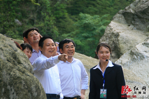 省人大常委会副主任杨泰波来炎考察调研