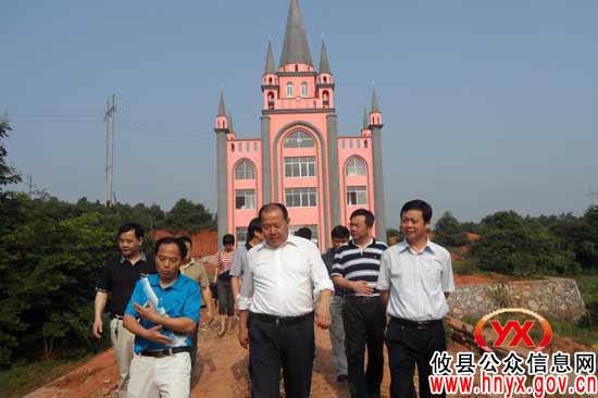 省宗教局副局长傅雷来攸县调研宗教工作