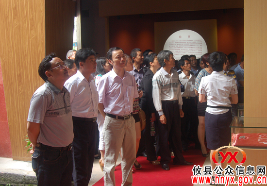 【结对共建】攸县文体广新局、图书馆与结对村组干部学习兄弟村先进工作经验