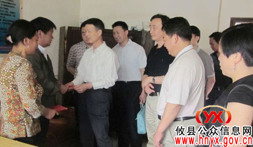 省总工会党组书记肖刚强来攸县调研工会工作