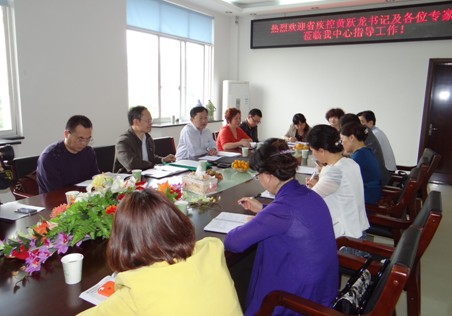 省疾控中心督导组来我区督导全民健康生活方式行动及慢性病示范区创建工作