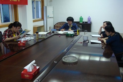 芦淞区环卫处办公室坚持把加强学习作为第一需要