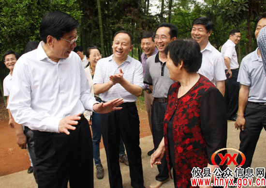 省委副书记、省长徐守盛一行来攸县视察重点项目建设、城乡同治工作