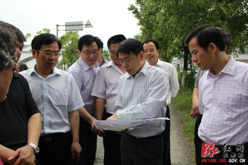 国内著名建设、旅游专家团为炎帝陵景区规划建设“问诊把脉”
