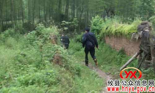 攸县公安局酒埠江派出所迅速处置一起疯狗伤人事件