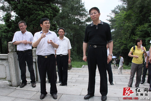 国家民政部人事（社会工作）司司长戴均良来炎调研民政工作