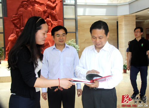 省人大常委会副主任杨泰波来炎考察调研