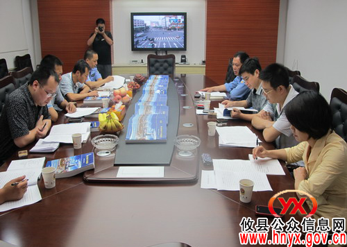 娄底市双峰县交警大队一行来攸县考察交流交通文明建设工作