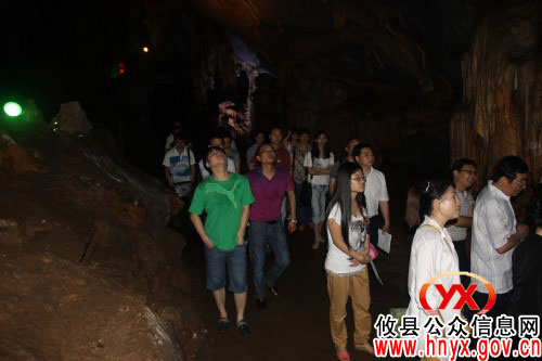 江西宜春24家旅行社组团来攸县考察酒埠江旅游区旅游线路 寻求跨区域合作