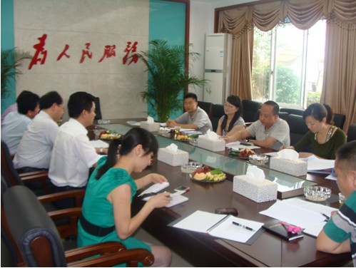 区委常委、宣传部长杨晓江一行督查城建局创文明城市工作