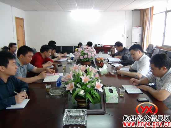 彭良平一行到槚山乡调研、指导纪检监察工作