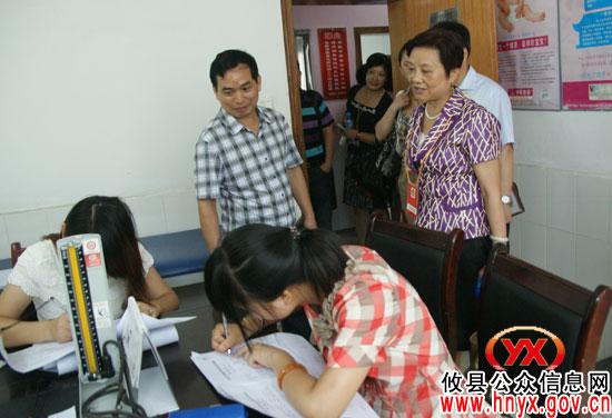 夏玉珠率县政协委员视察攸县人口和计划生育工作