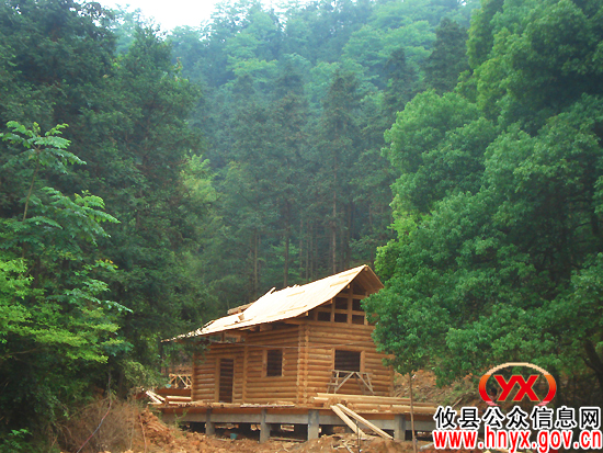 邝邹飞视察“攸女仙境” 强调景区建设“四要”