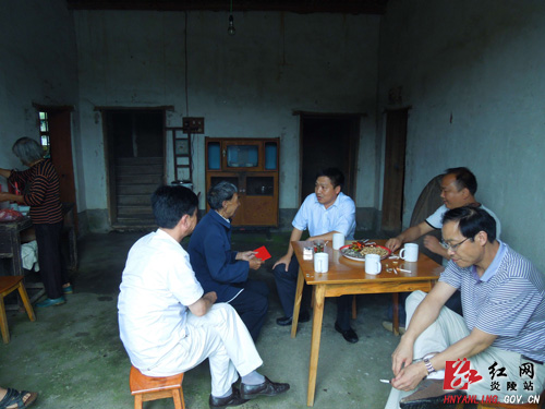 市司法局党组书记张格林一行到炎陵调研司法行政工作