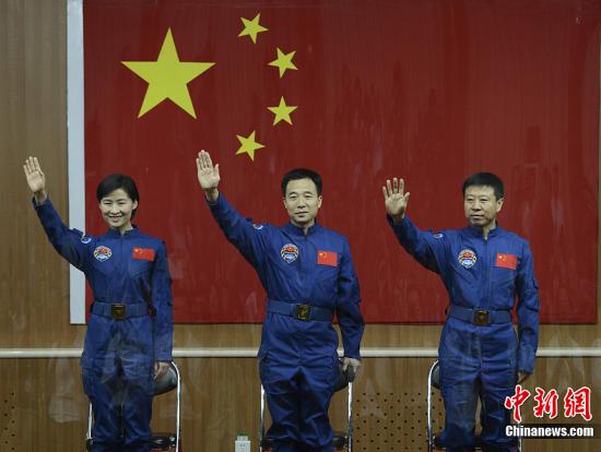 神舟九号今日18时37分发射 将实施首次载人空间交会对接