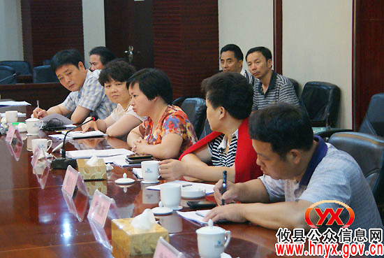 株洲市人大常委会副主任鲁立彬来攸县视察文化工作