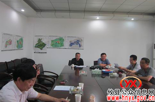 攸县矿综办来到黄丰桥镇就人大代表建议办理情况进行答复