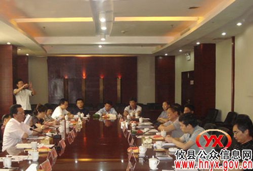 市农业局局长费水牛来攸县调研农业适度规模经营