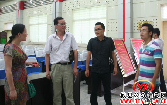 市监察局副局长周小毛率督查组来攸县督查指导工作