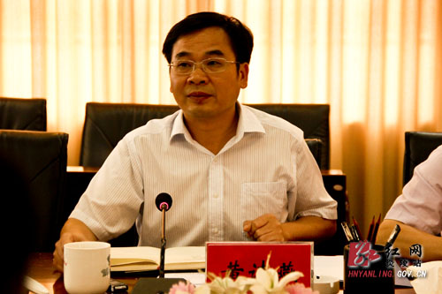 县委常委扩大会议明确：强力推进项目建设 切实优化发展环境 全面完成各项经济指标