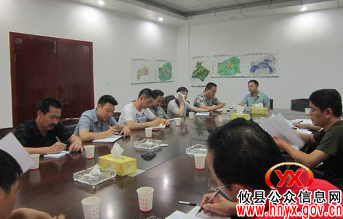 “八一”前夕，攸县黄丰桥镇召开综治维稳调度会