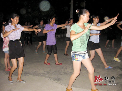 中村乡：广场舞，跳出时尚新生活