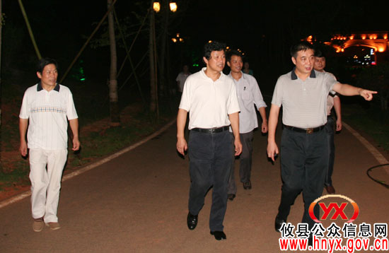 湖南省书院研究会副会长邓洪波一行来攸县调研指导工作