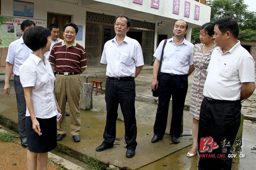 省教育厅副厅长葛建中来炎调研教育工作
