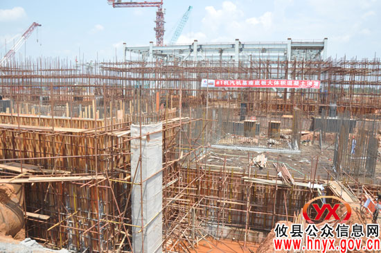王群率市十三届人民政府第八次全会与会人员来攸县视察