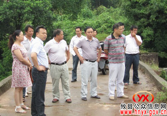 文斌一行视察攸县危桥改造情况