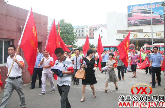 攸县组织2012年度入党积极分子开展创建文明县城规劝活动