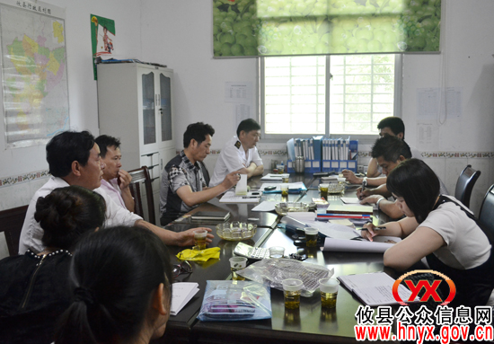 攸县卫生监督所参加鸾山镇南岸村联合办公