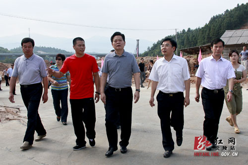 神农福地气象新--王群市长来炎考察侧记