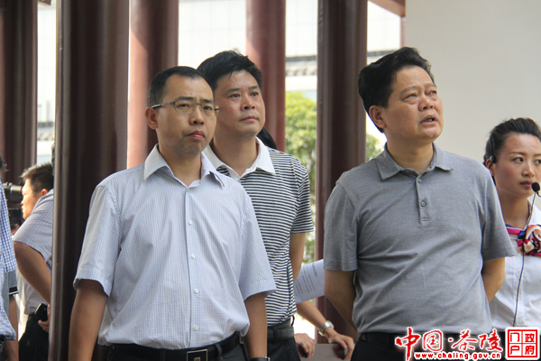 王群夸赞洣江书院：这样的文化设施全市第一