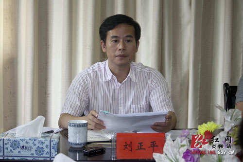 刘正平：耐心听诉求 依法解难题
