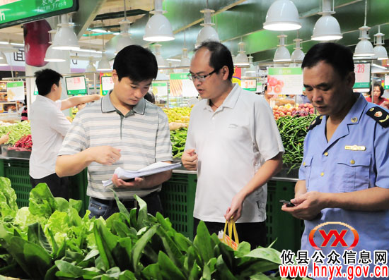 谭伟生率队督查中秋、国庆食品安全