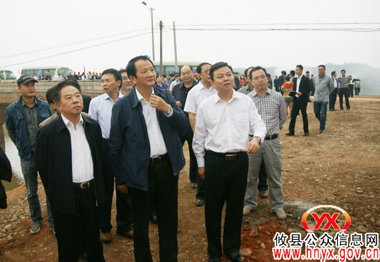 全省水利建设现场会前视察 与会人员现场感受攸县水利建设成果