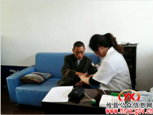 攸县上云桥镇卫生院到各村（社区）开展公共卫生服务活动