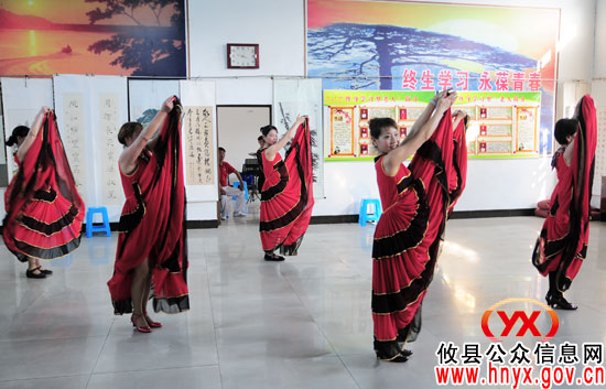 攸县老年学校举行全民终身学习活动周老年学习活动成果展