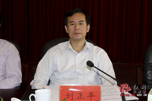 黄诗燕：坚定目标 攻坚克难 确保各项任务圆满完成
