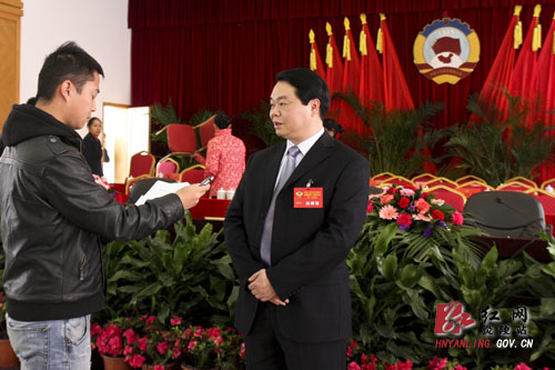 不辱使命 恪尽职守 不负重托 履职为民——访新当选的县政协主席欧阳鹏志