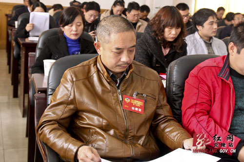 【代表委员访谈】为炎陵教育发展积极建言献策——访政协委员钟小青