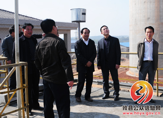 龚红果深入皇图岭、网岭镇 要求全力做好今年收尾和明年开局工作